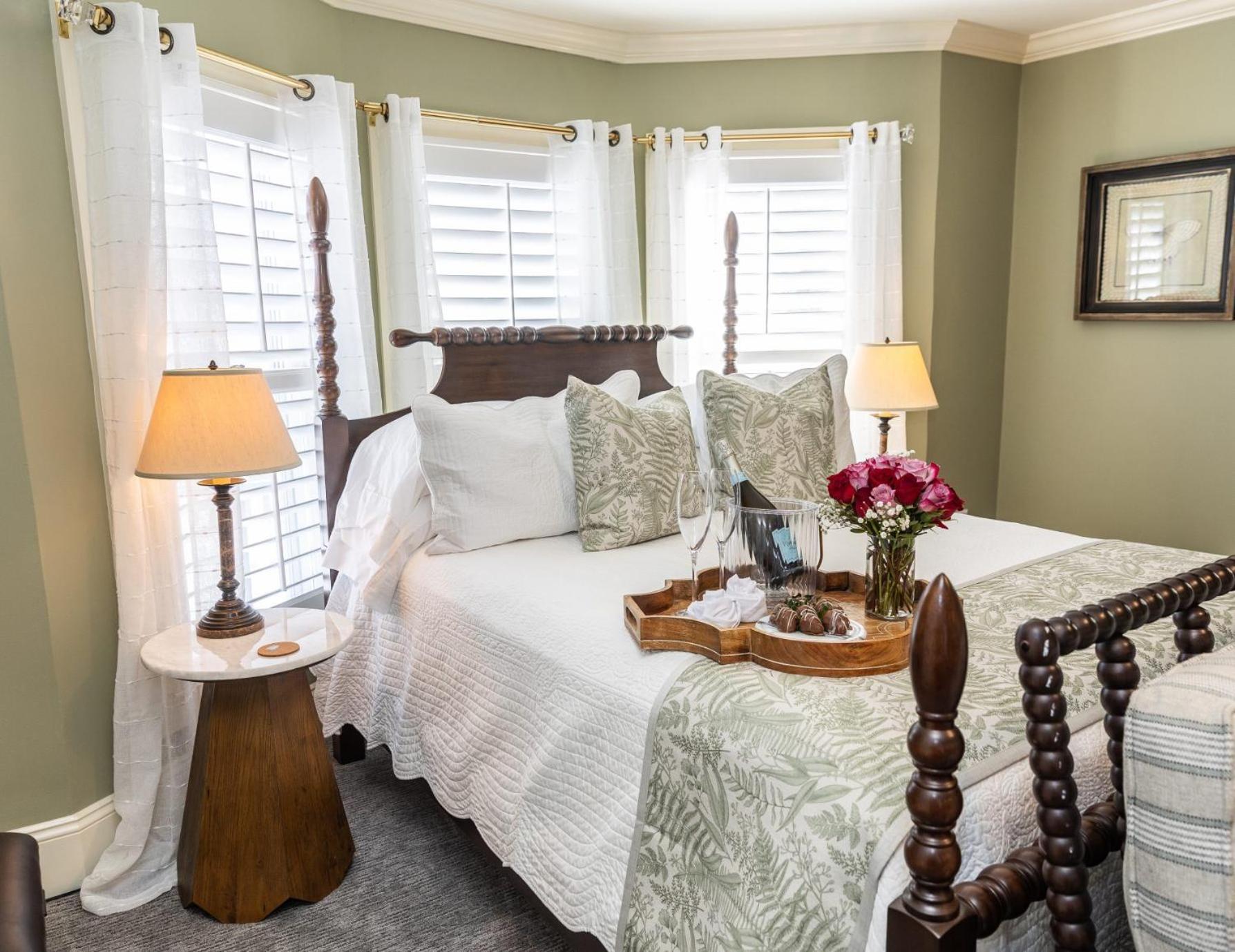 White Doe Inn Bed & Breakfast Manteo Exterior foto